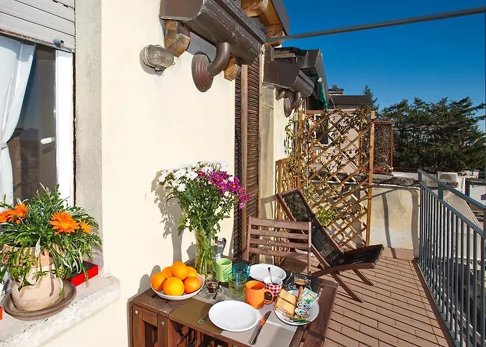 Milan Skyline Apartment In Citta Studi A 1 Minuto Dal Metro Con Terrazzo Wi-Fi E Netflix