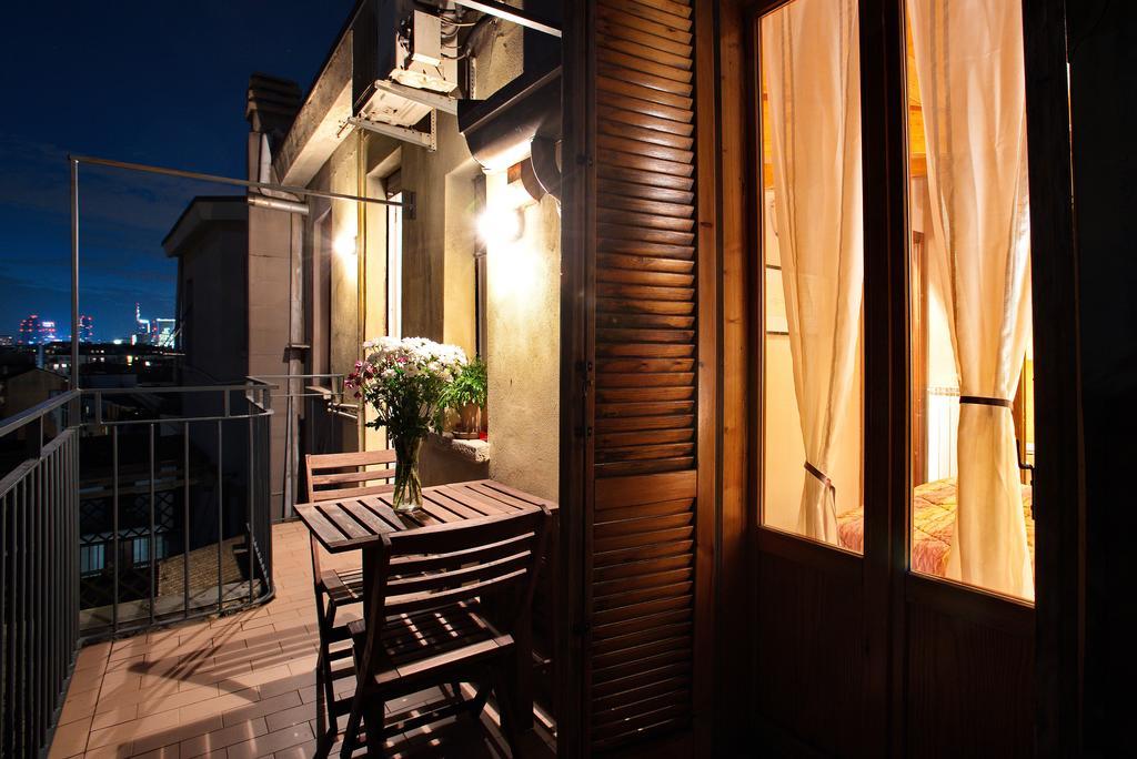 Appartement Skyline In Citta Studi A 1 Minuto Dal Metro Con Terrazzo Wi-fi E Netflix *