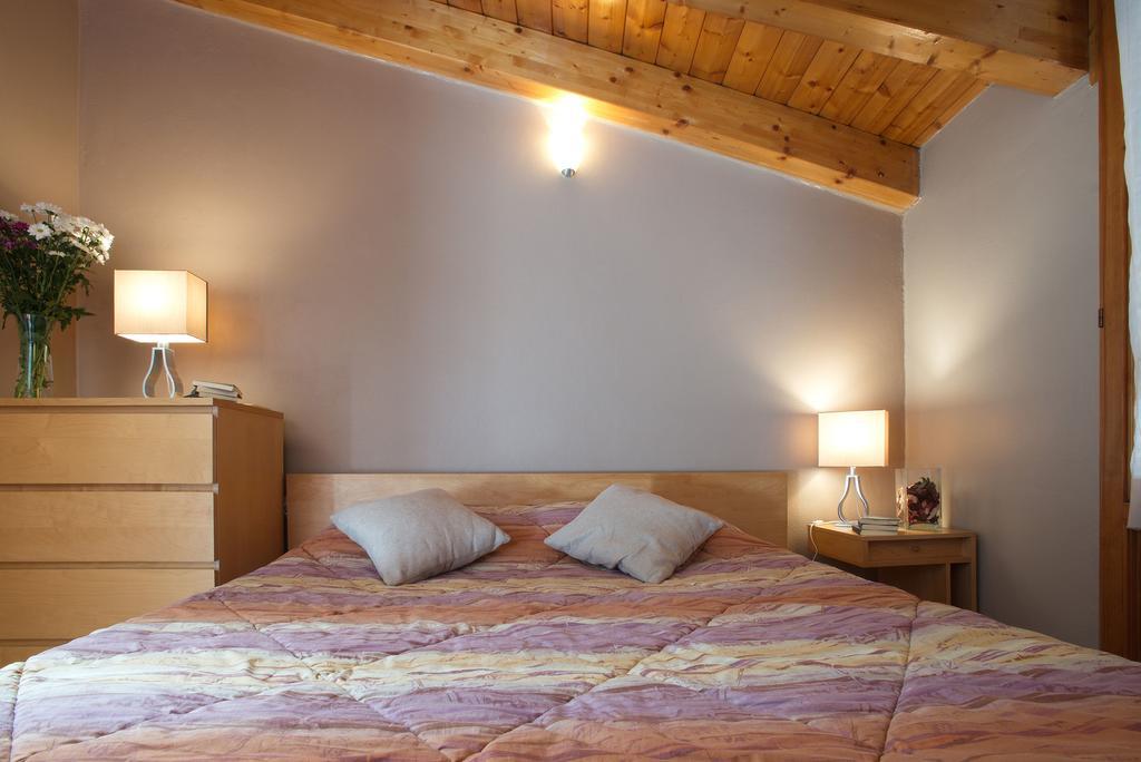 Skyline In Citta Studi A 1 Minuto Dal Metro Con Terrazzo Wi-fi E Netflix Appartement Milan